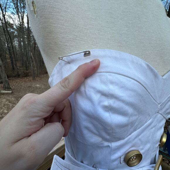 Vintage Y2K White and Gold Baby Phat Strapless Belted Buttoned Minidress Sz S - Picture 4 of 13